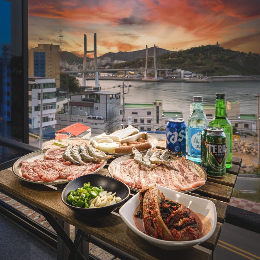 Yeosu View Foret Pension Exterior photo