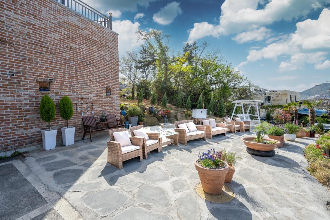 Yeosu View Foret Pension Exterior photo